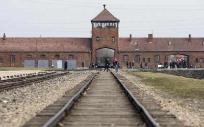 Déplacement des élu.e.s à Auschwitz-Birkenau : « Nous devons pouvoir continuer d’accompagner les lycéen.ne.s »