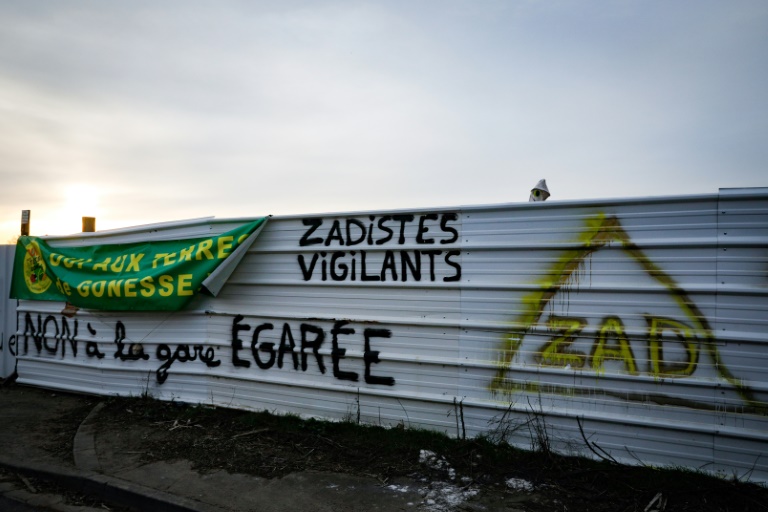 Évacuation de la ZAD du triangle de Gonesse : un débat démocratique sur l’avenir des terres agricoles est indispensable.